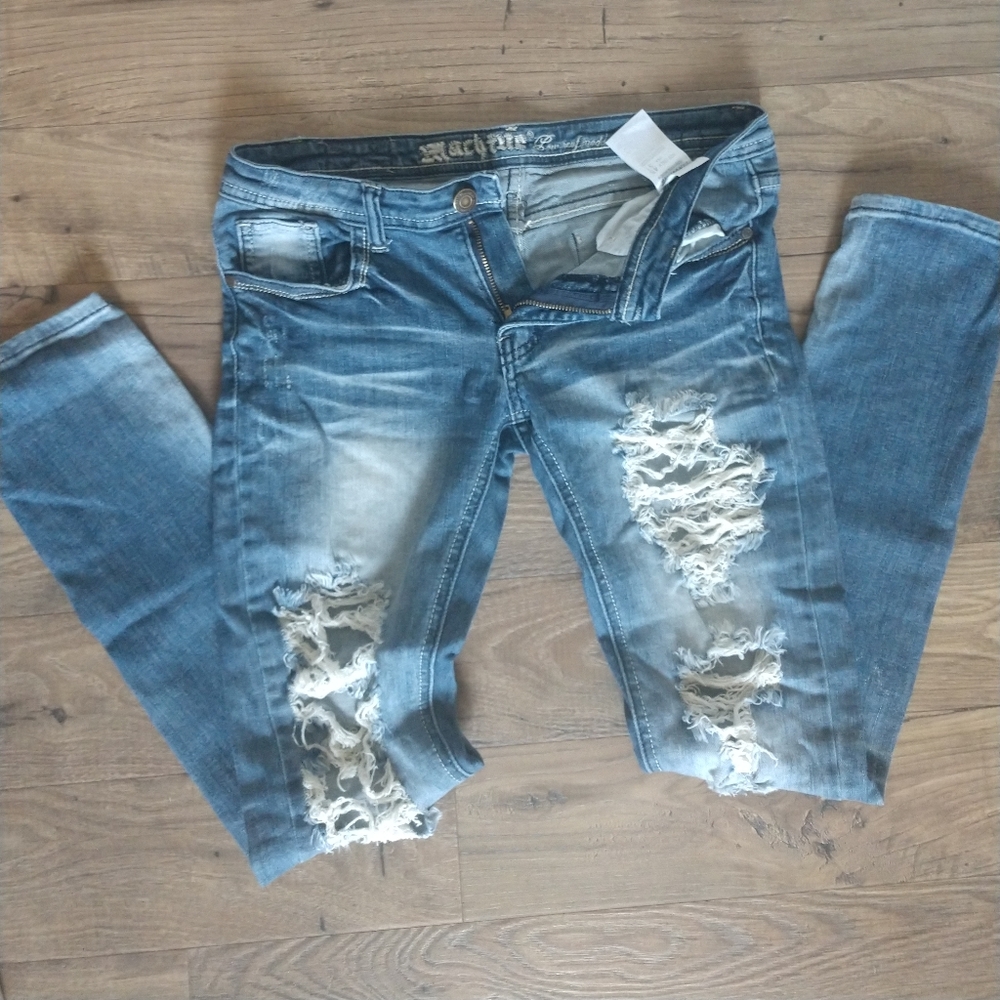 Destroyed skinny jeans
